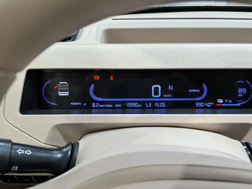 Geely Galaxy Panda 2025 — фото 12