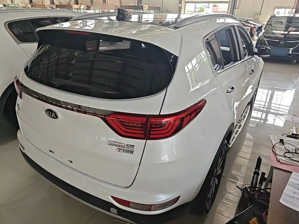 Kia KX5 2017 — фото 7