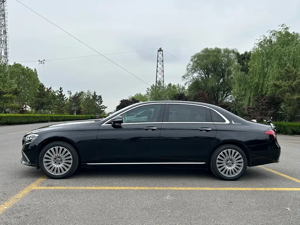 Mercedes-Benz E-Class 2021