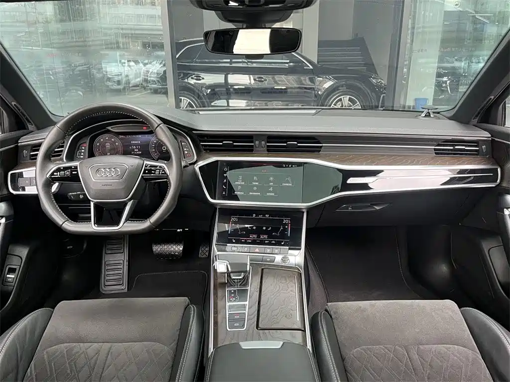 Audi A6L 2020