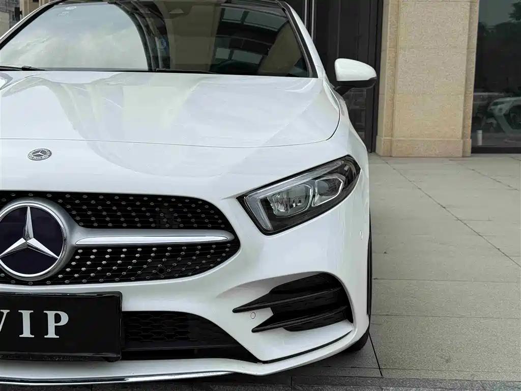 Mercedes-Benz A-Class 2020 — фото 12