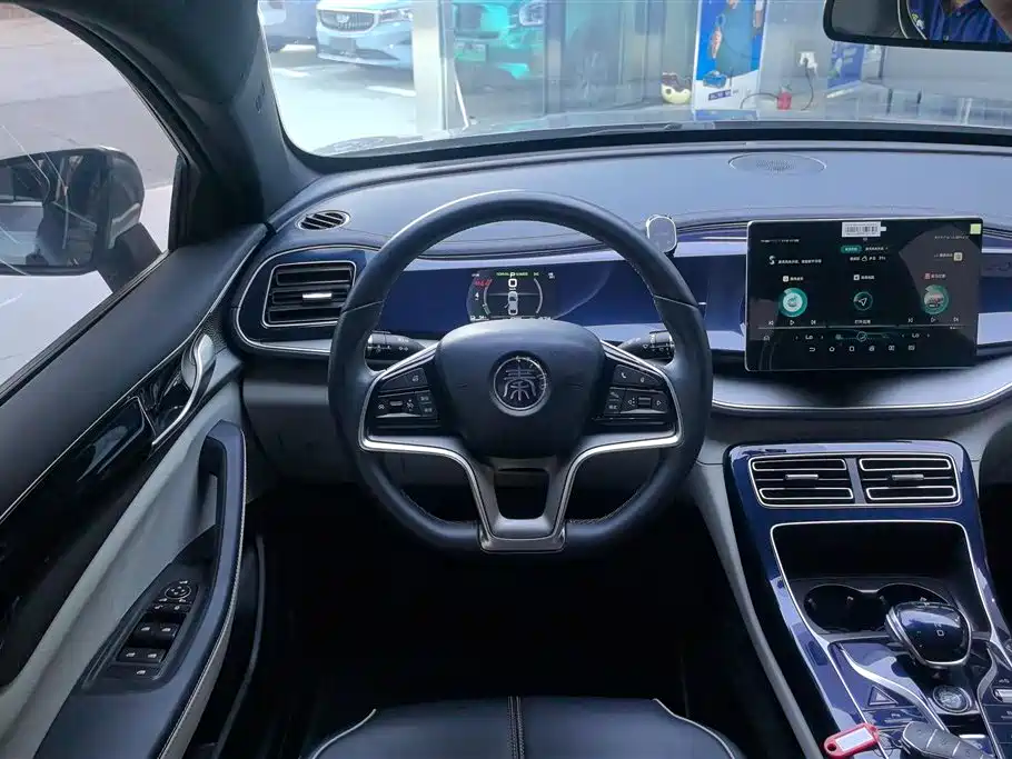 BYD Qin PLUS 2022 — фото 15