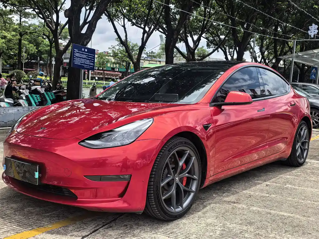 Tesla Model 3 2021 — фото 1
