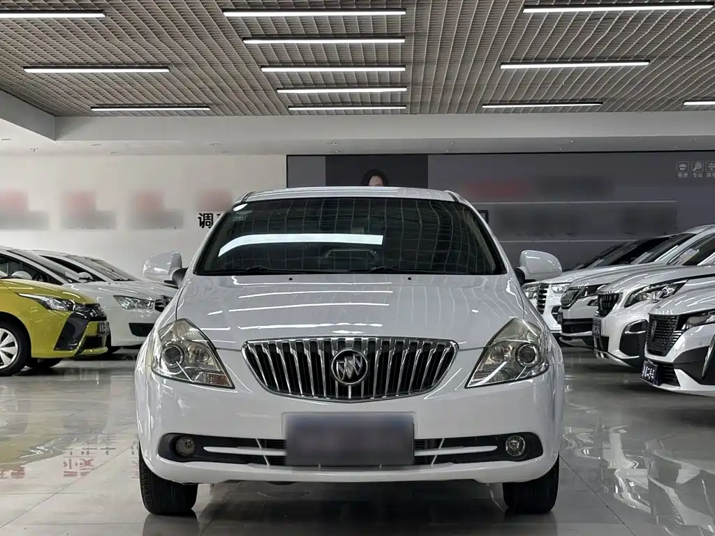 Buick Excelle 2015 — фото 23