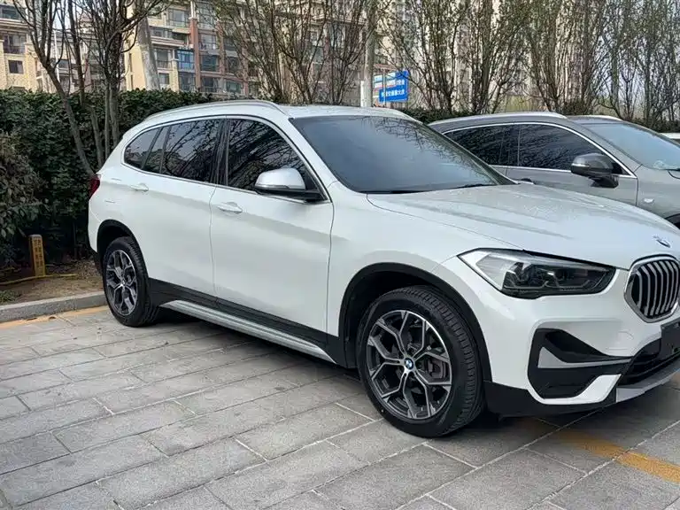 BMW X1 2022 — фото 2
