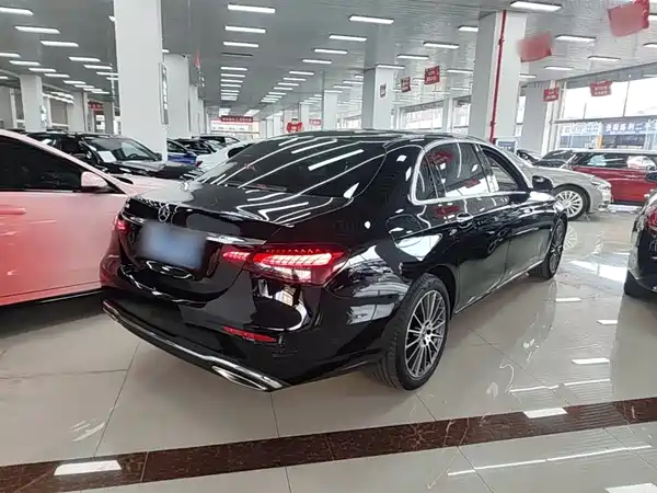 Mercedes-Benz E-Class 2023