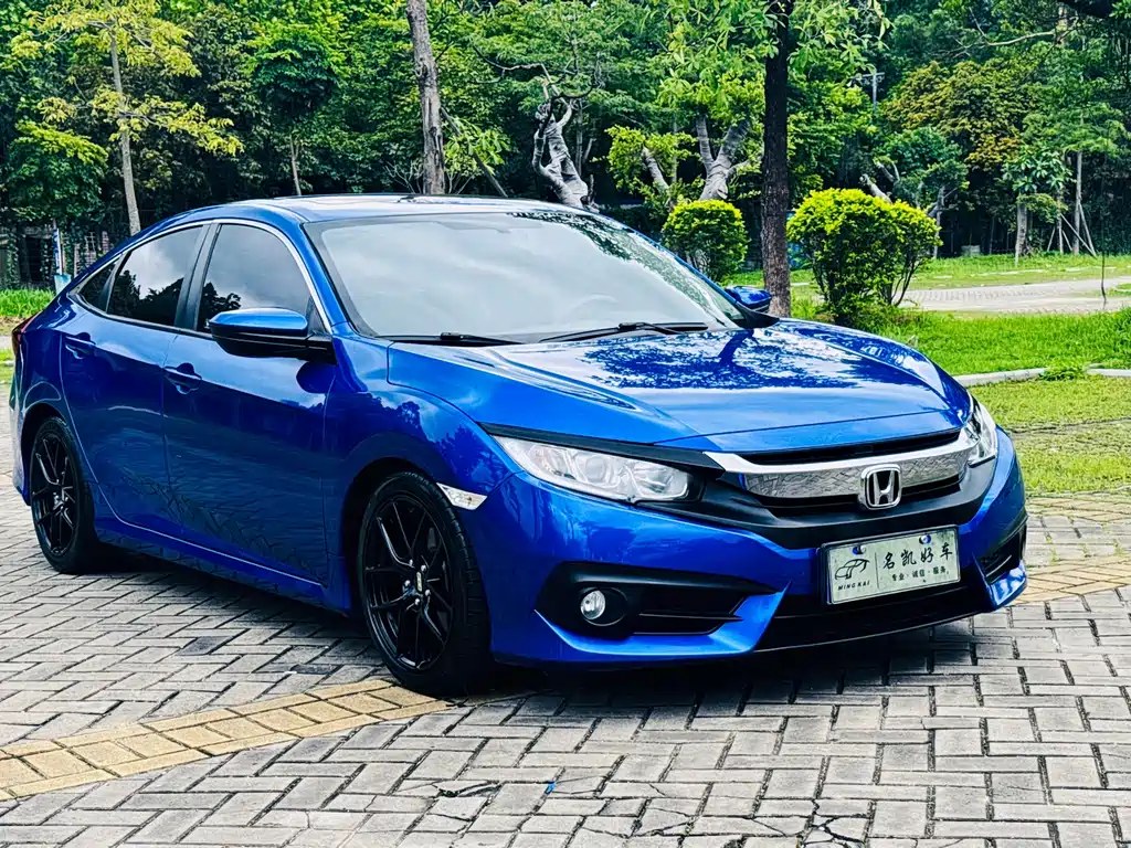 Honda Civic 2017 — фото 2