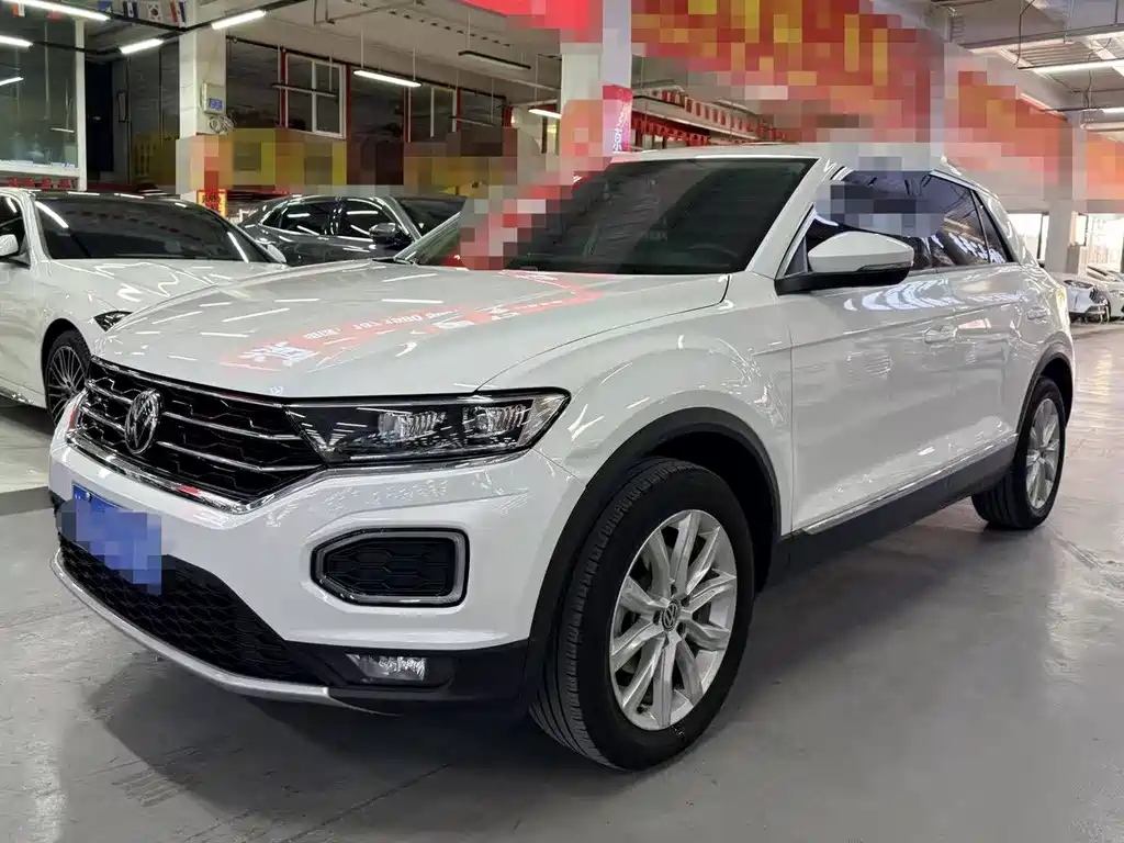 Volkswagen T-Roc 2021 — фото 1