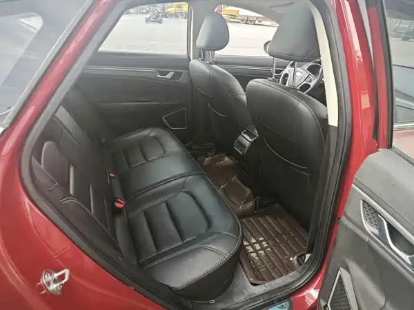 Geely Emgrand GS 2018