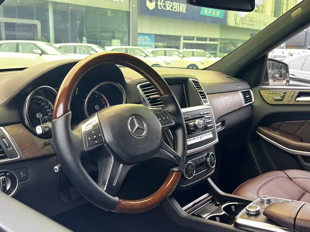 Mercedes-Benz GL-Class 2013 — фото 11