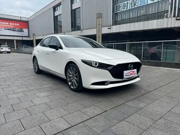 Mazda 3 Axela 2023