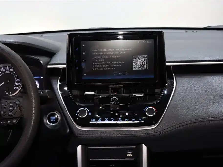 Toyota Corolla Cross 2022 — фото 14