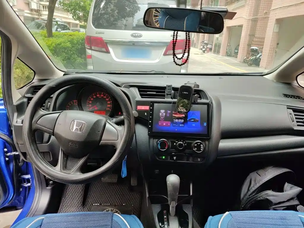 Honda Fit 2016 — фото 10