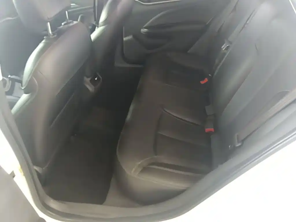 Buick Excelle GT 2015 — фото 17