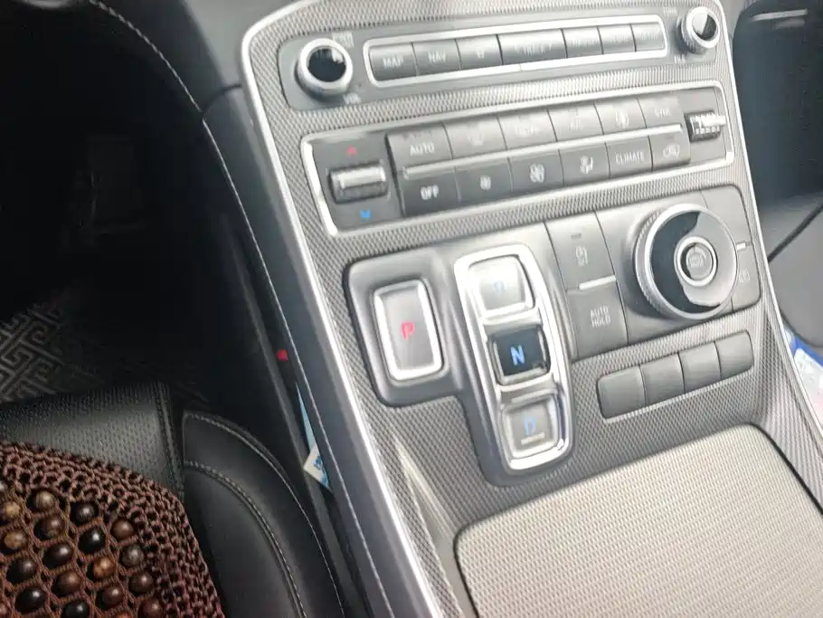Hyundai Santa Fe 2023 — фото 16