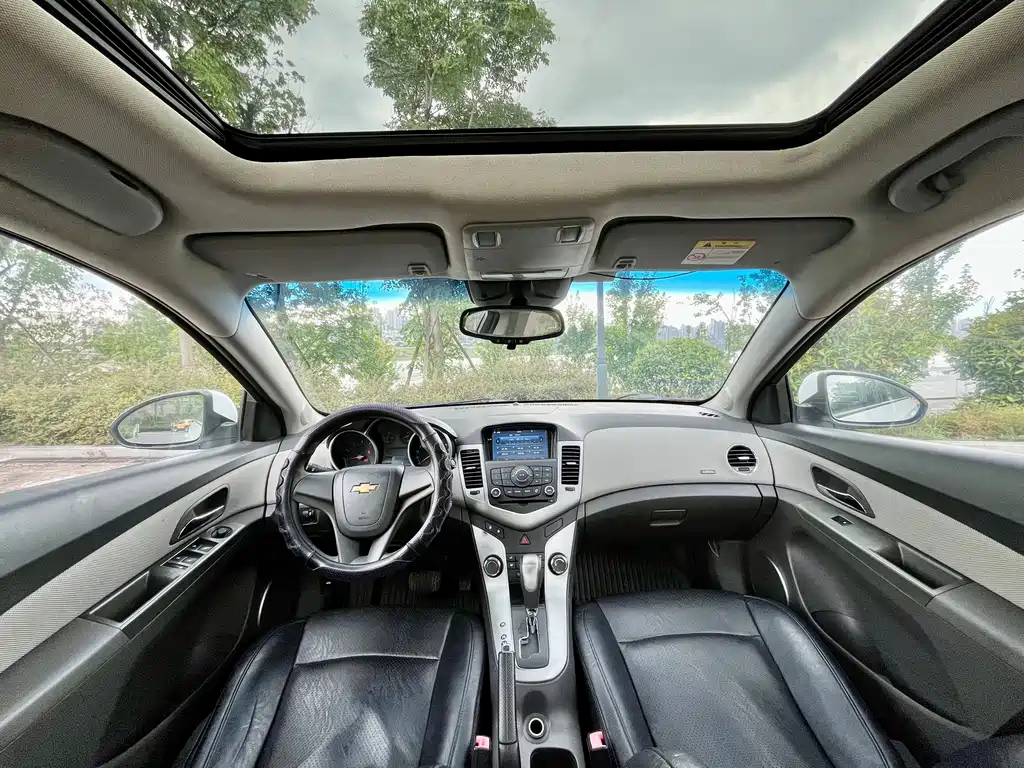 Chevrolet Cruze 2014 — фото 15