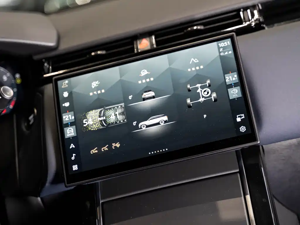 Land Rover Velar 2024 — фото 13