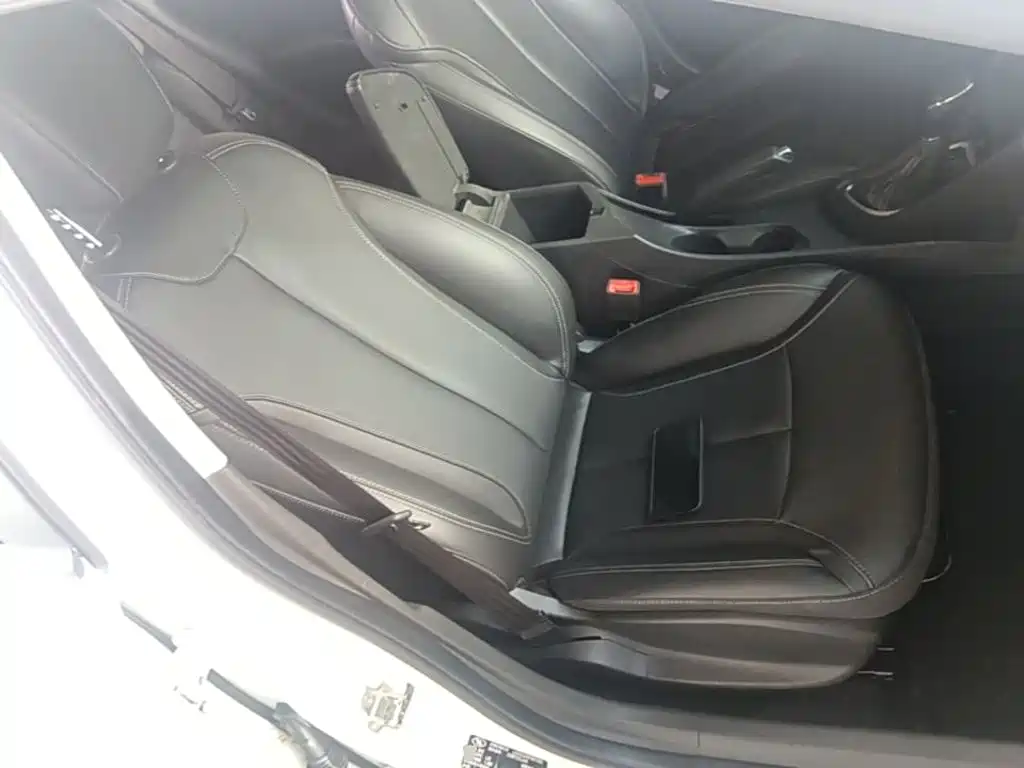 Buick Excelle GT 2015 — фото 25