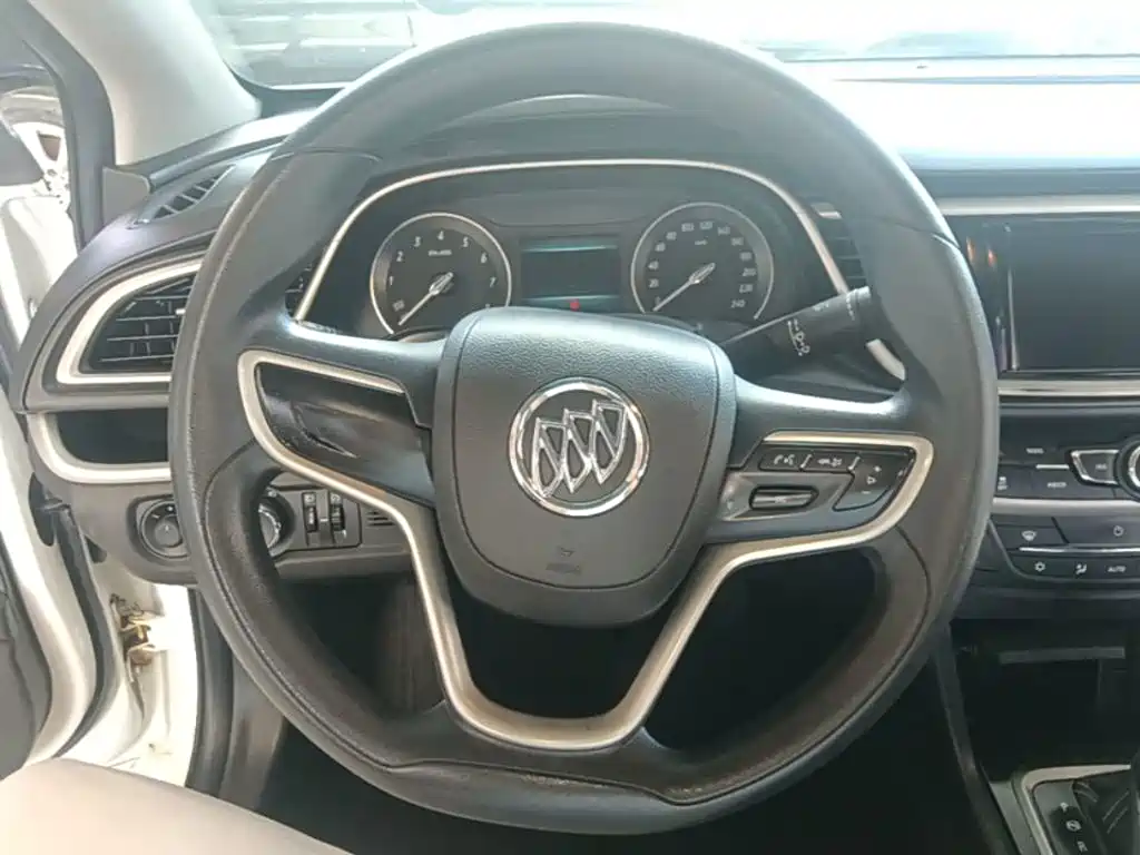 Buick Excelle GT 2015 — фото 11