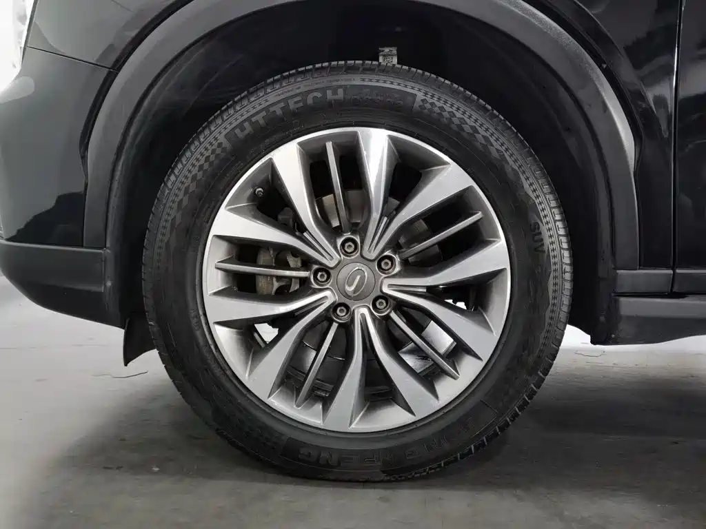 GAC Trumpchi GS8 2018 — фото 17