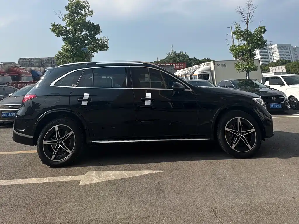 Mercedes-Benz GLC 2024