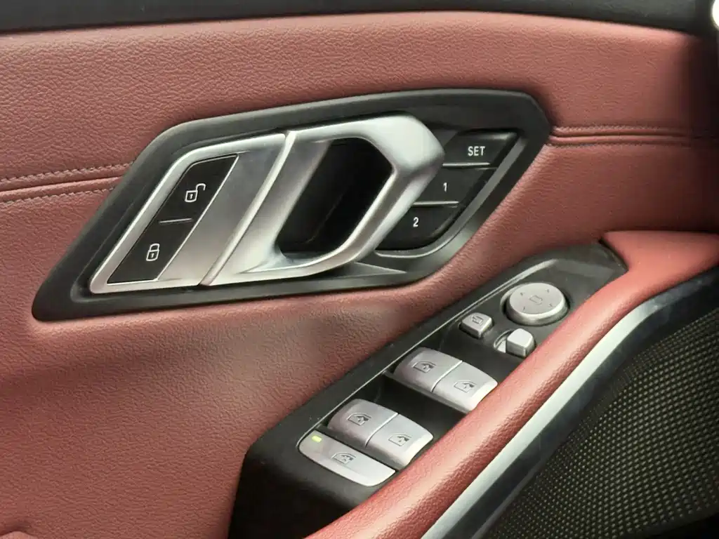 BMW 3 Series 2023 — фото 15
