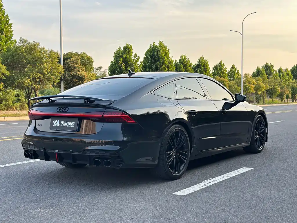 Audi A7 2021 — фото 6
