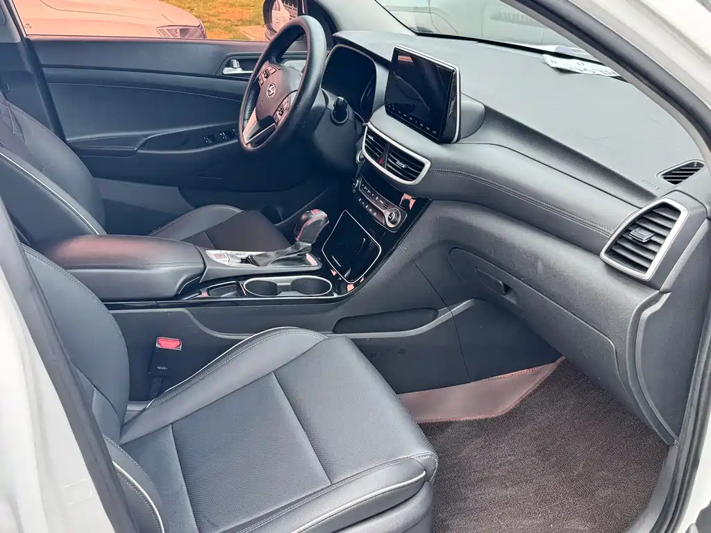 Hyundai Tucson 2019 — фото 11