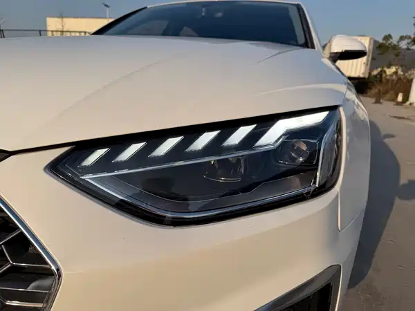 Audi A4L 2023
