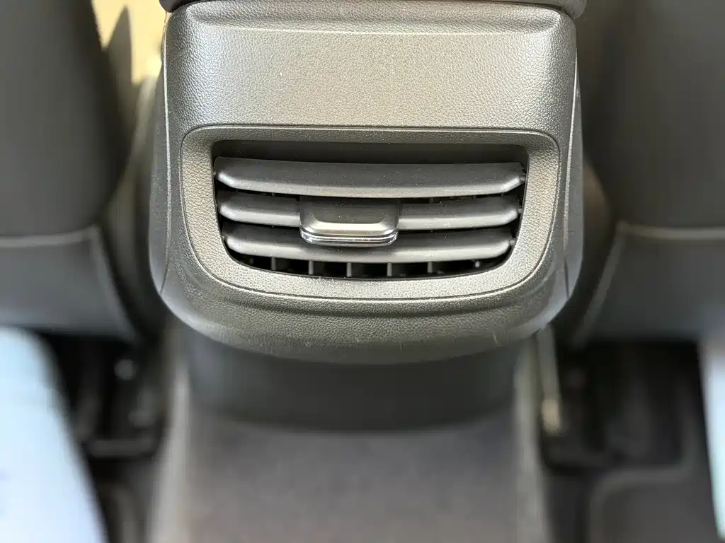 Buick Excelle 2018 — фото 9