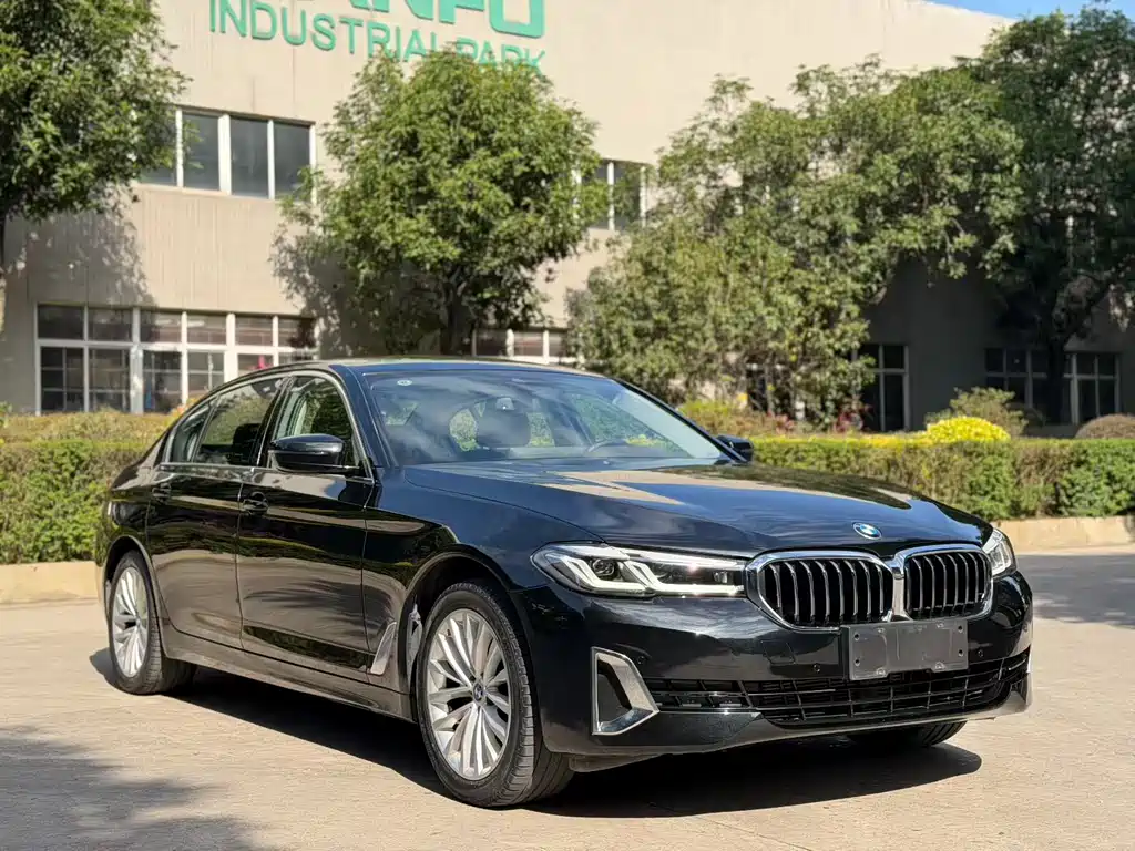 BMW 5 Series 2023