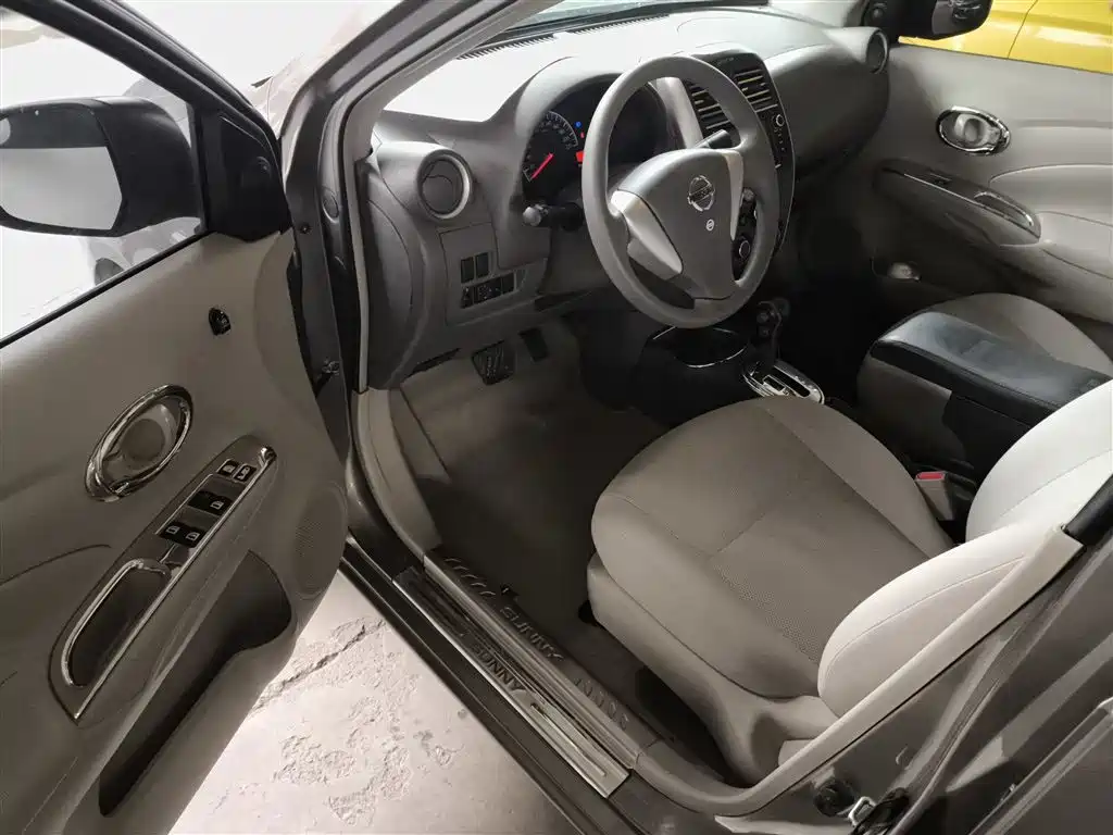 Nissan Sunny 2016 — фото 16