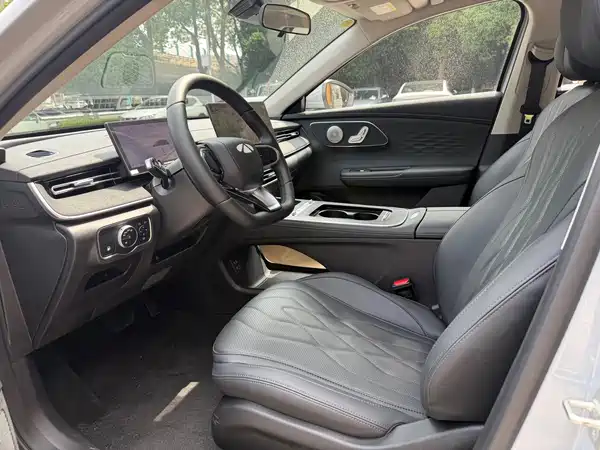 Chery Fengyun A8L 2025