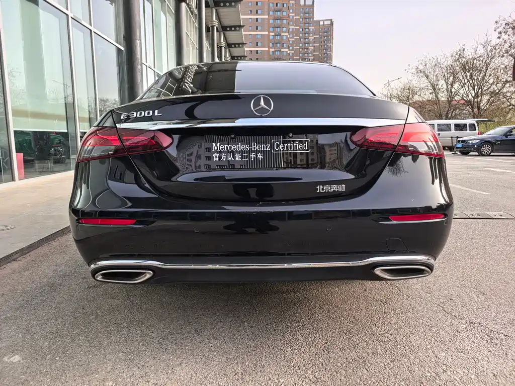 Mercedes-Benz E-Class 2023 — фото 4