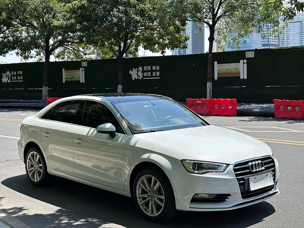 Audi A3 2015 — фото 24