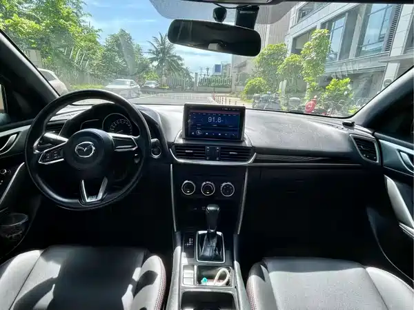 Mazda CX-4 2018