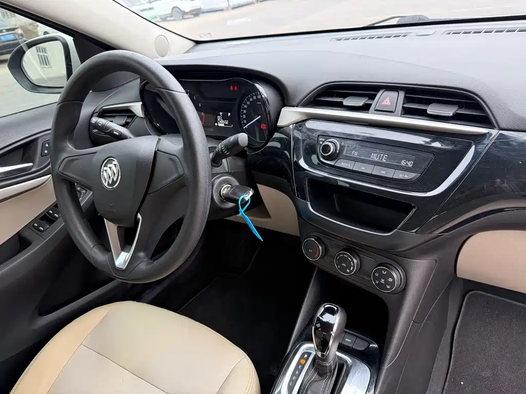 Buick Excelle 2020 — фото 11