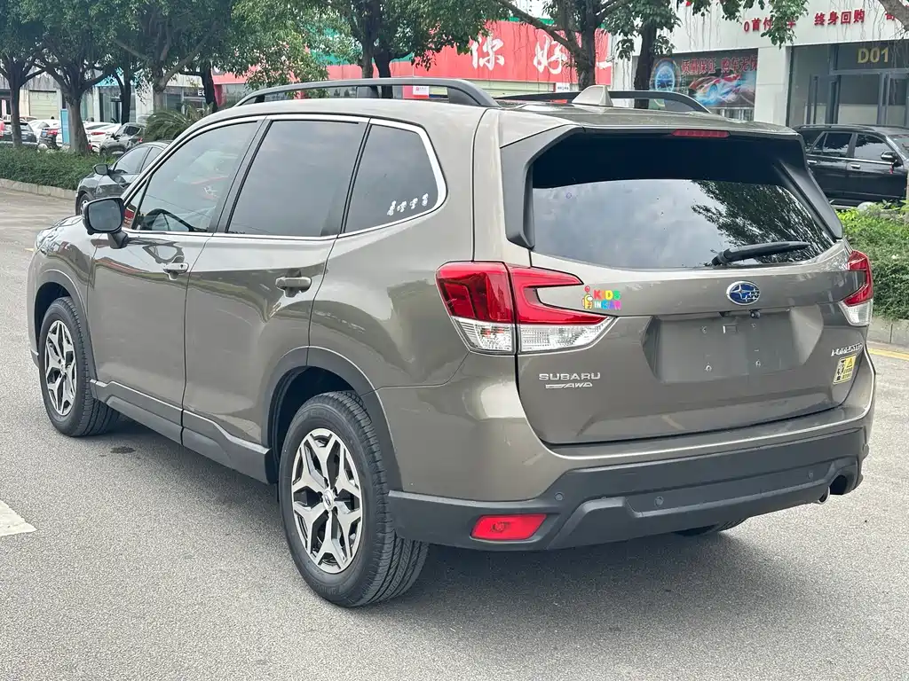 Subaru Forester 2020 — фото 6