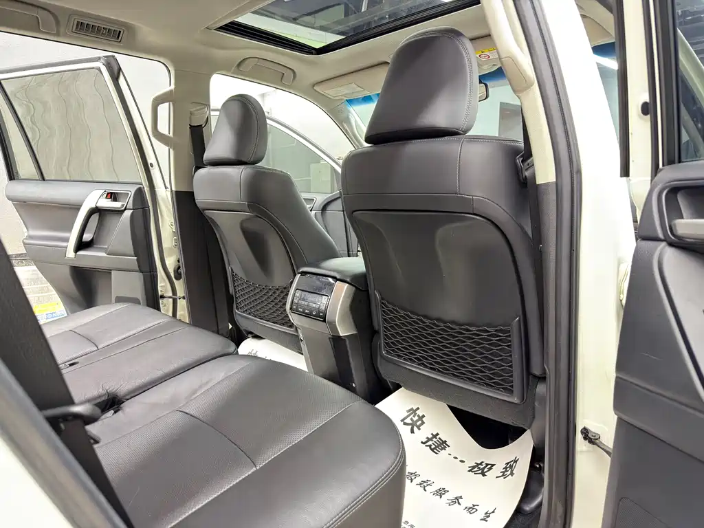 Toyota Prado 2019 — фото 12