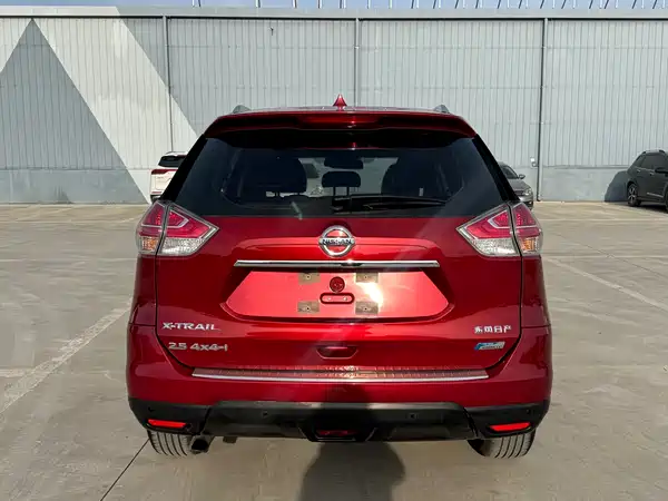 Nissan X-Trail 2014