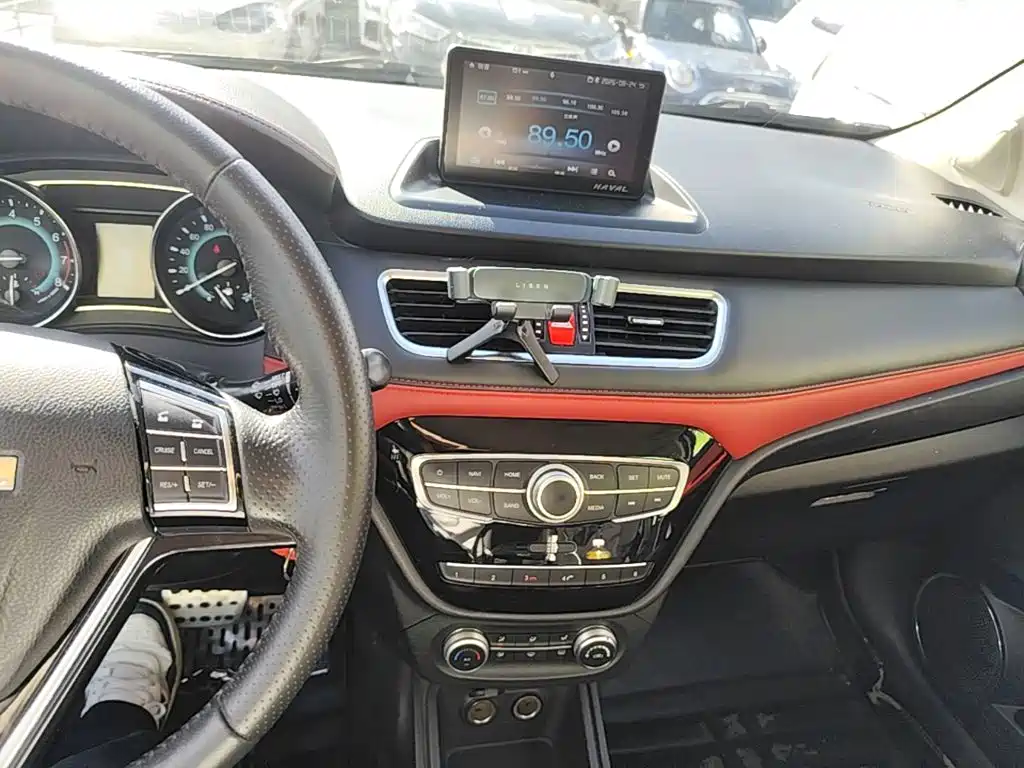 Haval H1 2016 — фото 13