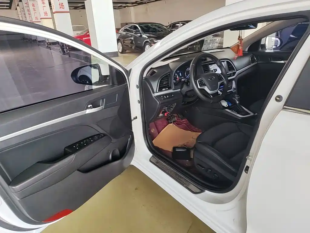 Hyundai Celesta 2016 — фото 16