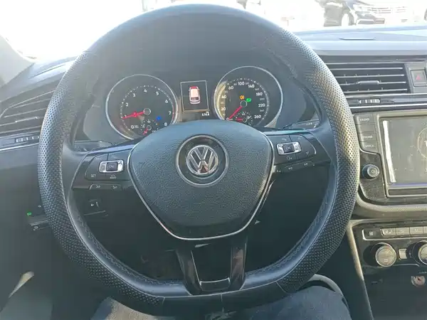 Volkswagen Tiguan L 2017