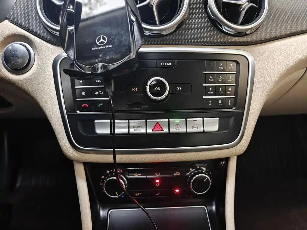 Mercedes-Benz GLA 2021 — фото 15