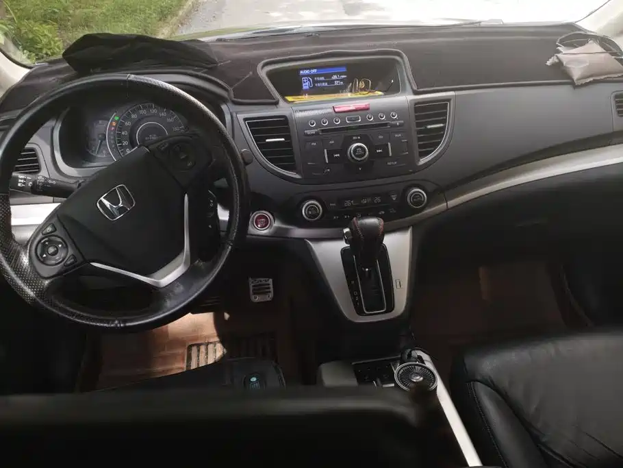 Honda CR-V 2015 — фото 12