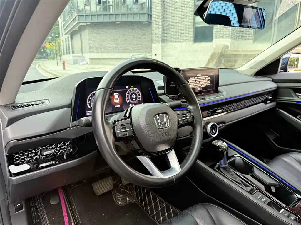 Honda Accord 2023 — фото 16
