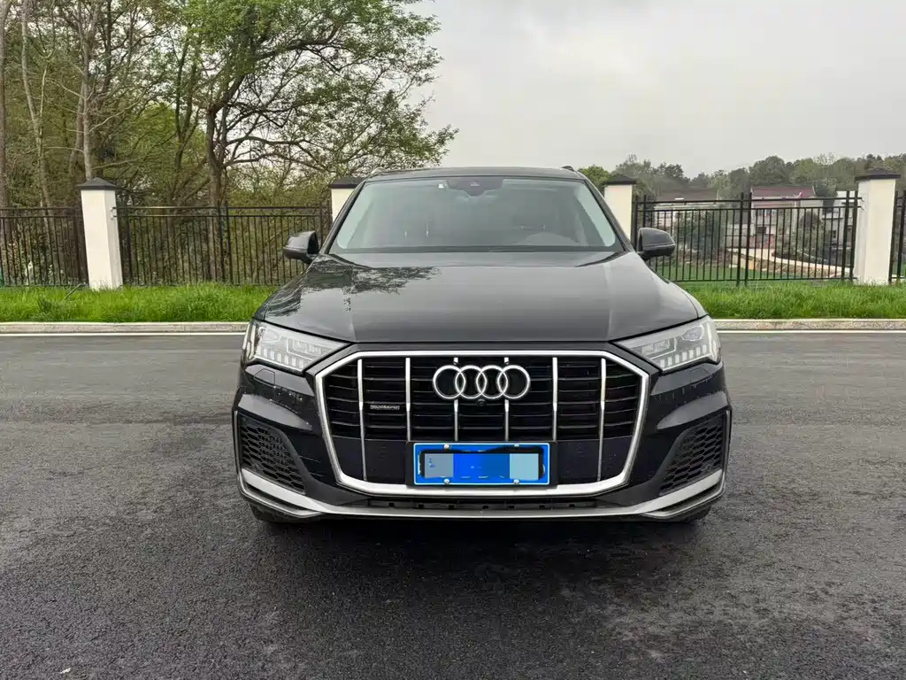 Audi Q7 2020 — фото 2