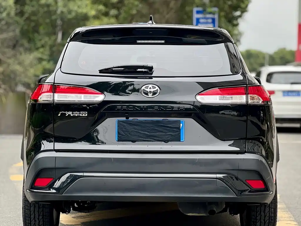 Toyota Frontlander 2024