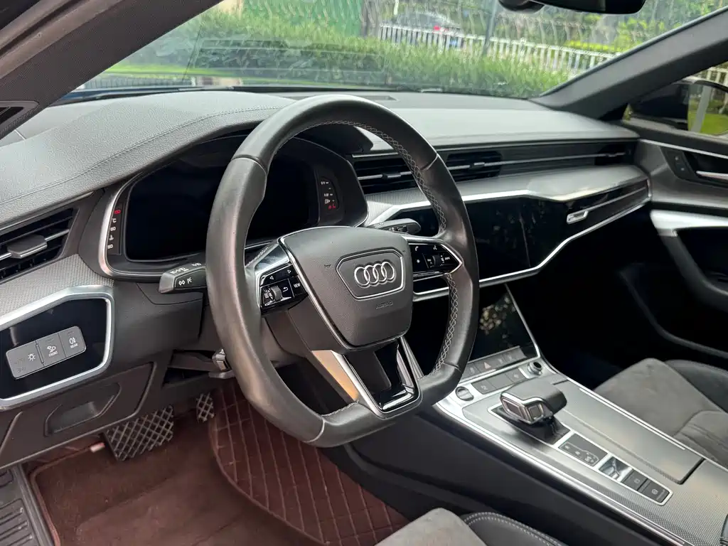 Audi A6L 2021 — фото 11