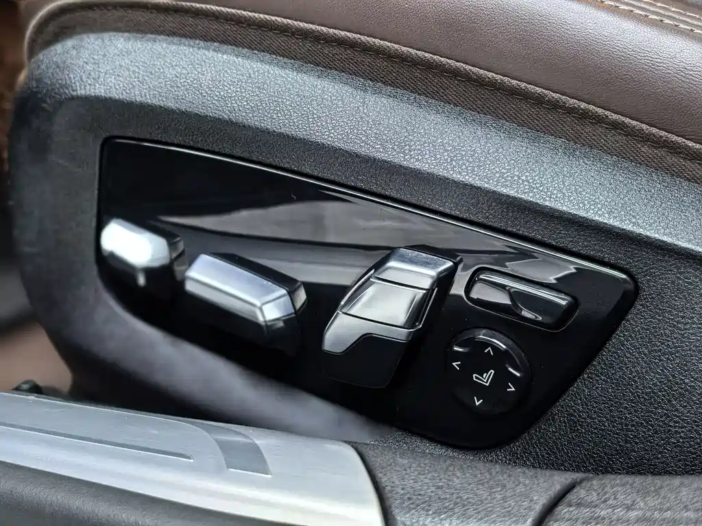 BMW 7 Series 2019 — фото 21